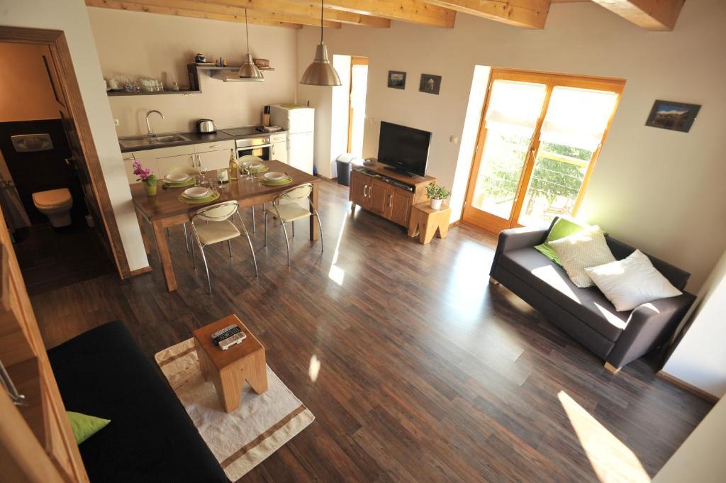 Apartment House Blazar Толмин Стая снимка